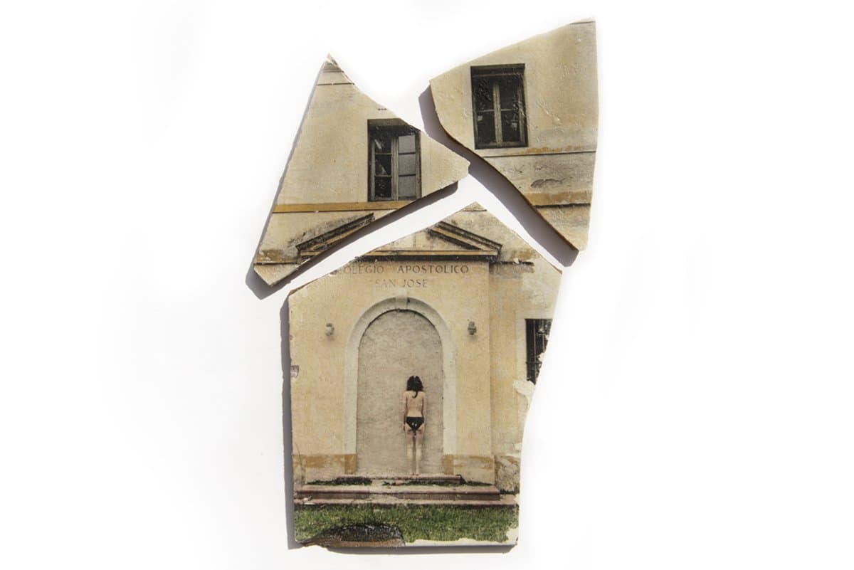 Serie Algo aún resiste 2021 / Transferencia de fotograf í a a azulejos q uebrados ( Reciclados de la calle) 18 x 11 cm - 17 x 10,5 cm - 7,5 x 5, 5 cm (respectivamente)
